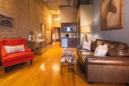 Hip Urban Loft-Small Town Charm-124 Lofts #2 West Dundee Kültér fotó