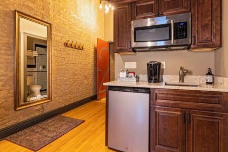 Hip Urban Loft-Small Town Charm-124 Lofts #2 West Dundee Kültér fotó